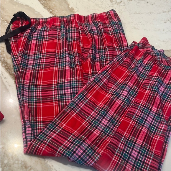 Victoria's Secret Red and Black Plaid Pajama Set - Picture 7 of 12